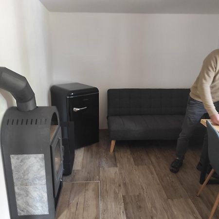 Klid Daire Budyne nad Ohri Dış mekan fotoğraf